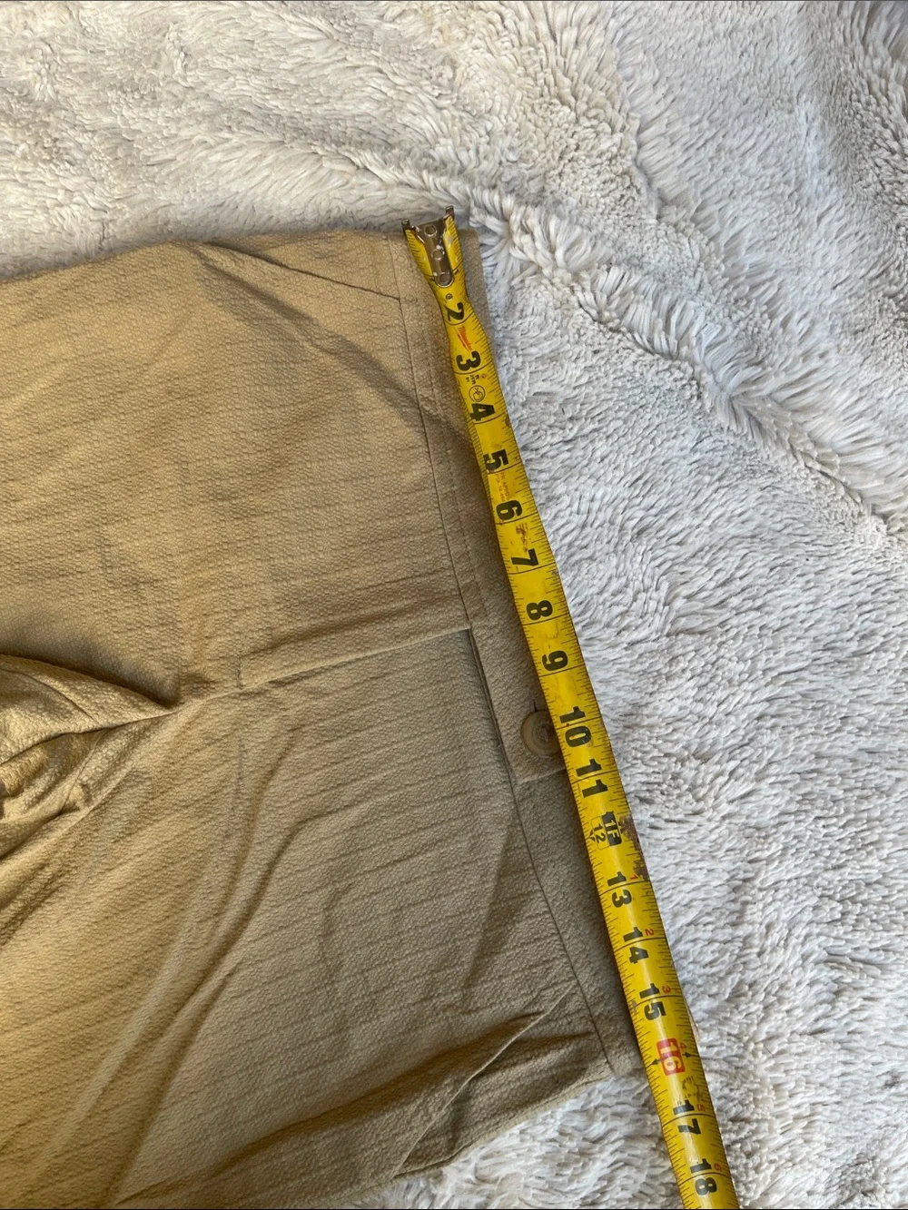 Trina Turk Dress Shorts in Tan Size 8
